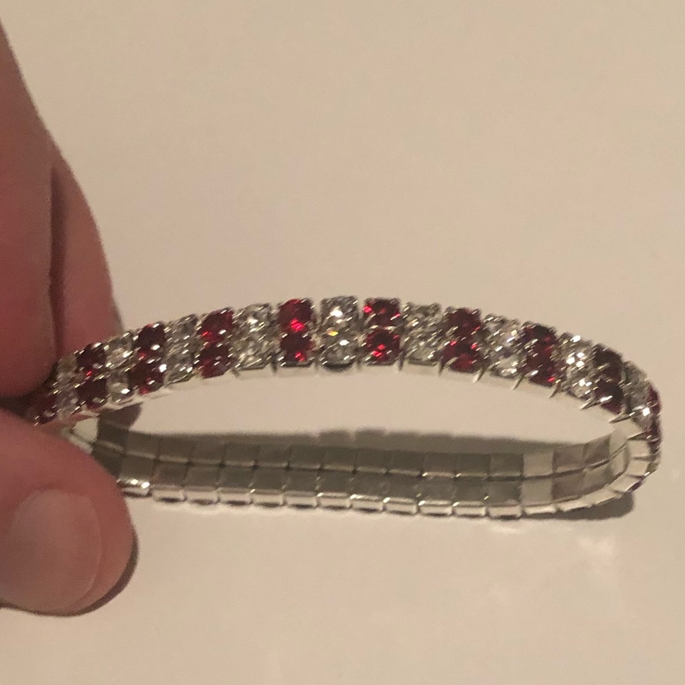 Crystal Rhinestone Stretch Bracelet - Picture 5 of 7